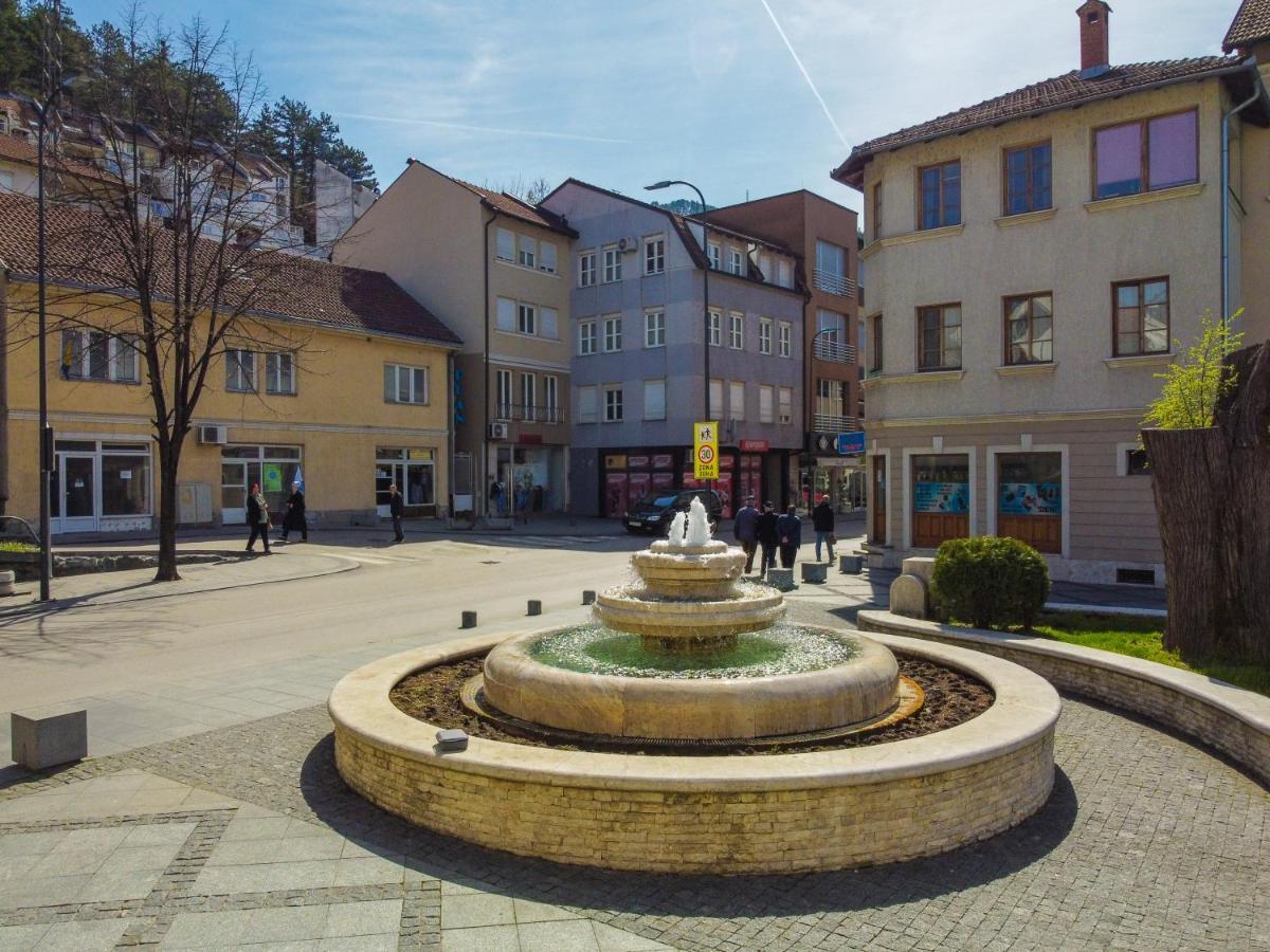 Central Apartment Коніц Екстер'єр фото