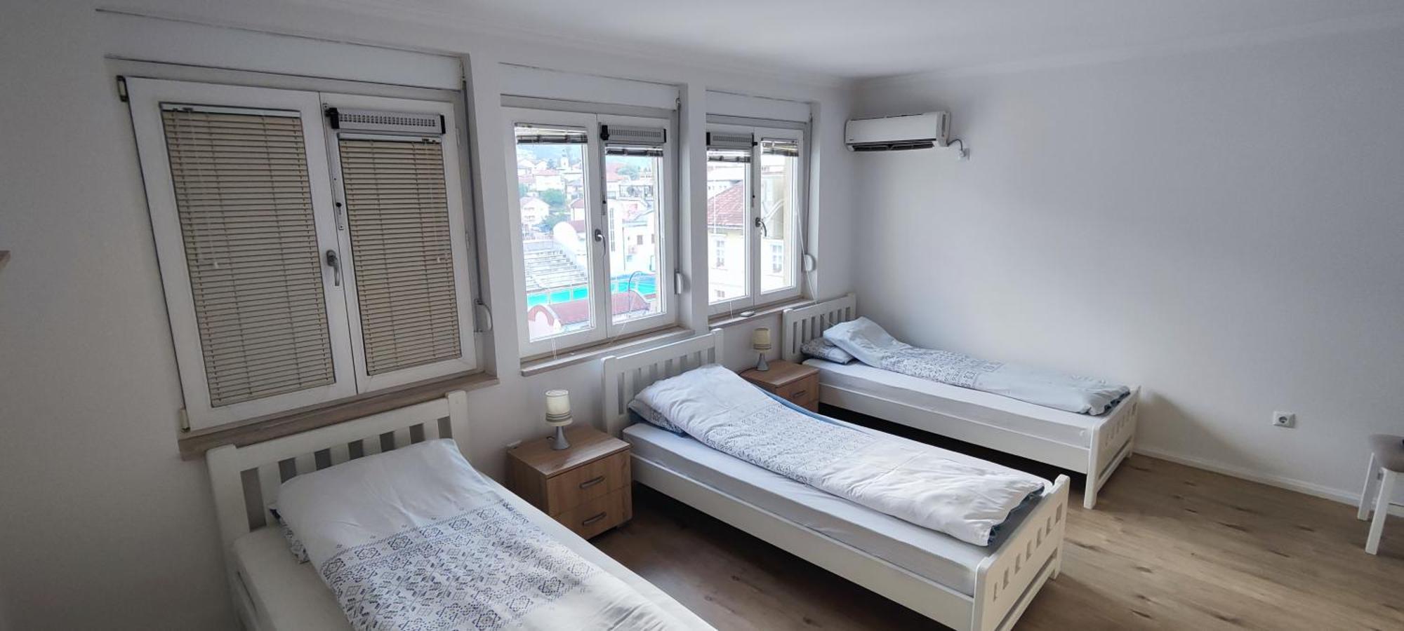 Central Apartment Коніц Екстер'єр фото